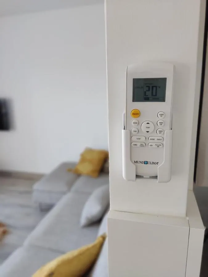 Jardin, Piscina Y Fibra Optica - Simplytarifa Apartment Spain