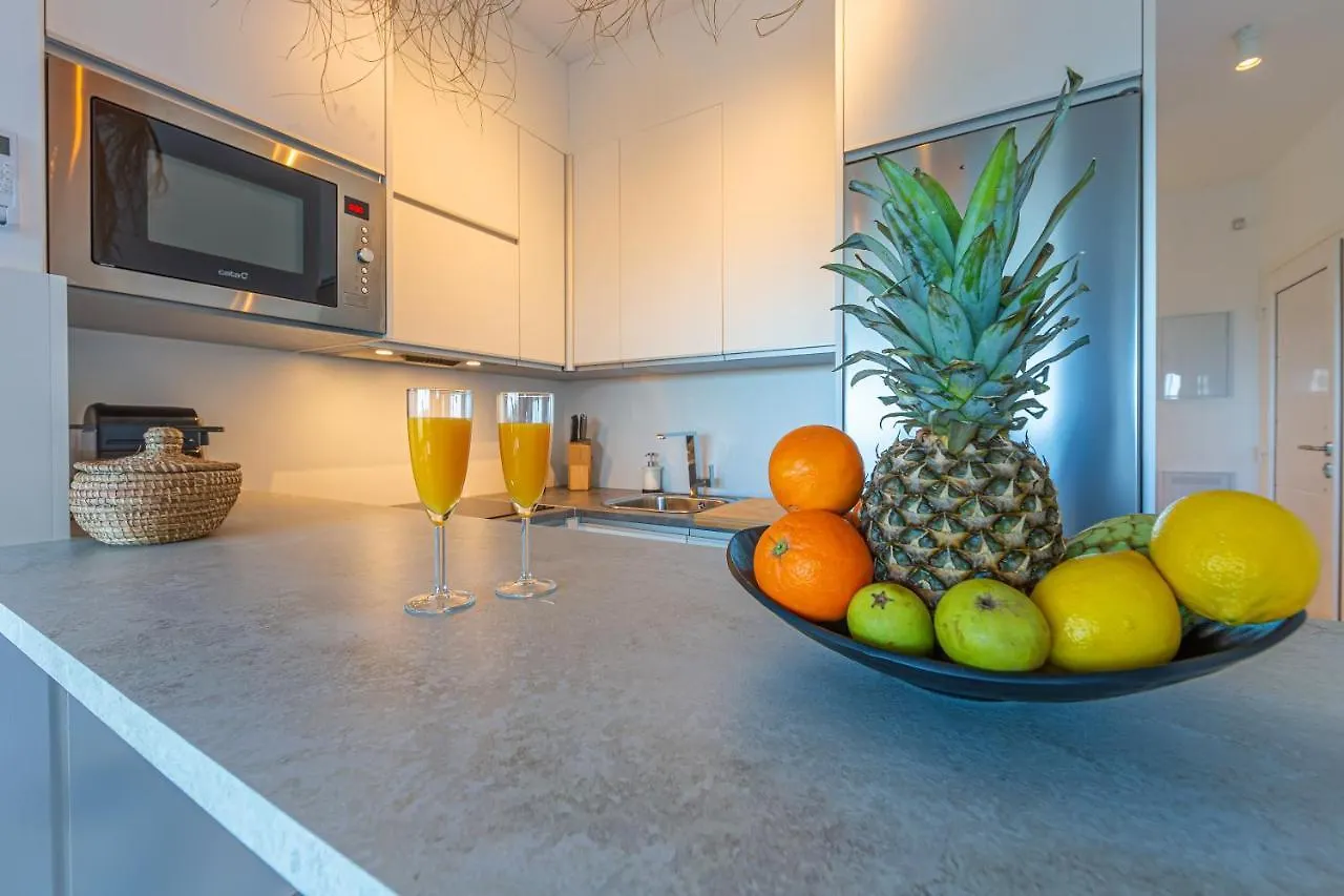 Jardin, Piscina Y Fibra Optica - Simplytarifa Apartment